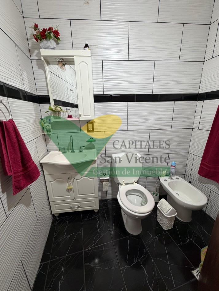 CASA, DEPTOS Y GALPONES FRENTE A RUTA NAC.N° 14