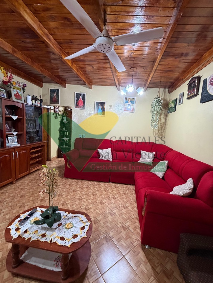 CASA, DEPTOS Y GALPONES FRENTE A RUTA NAC.N° 14